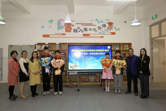 国产黑丝一区